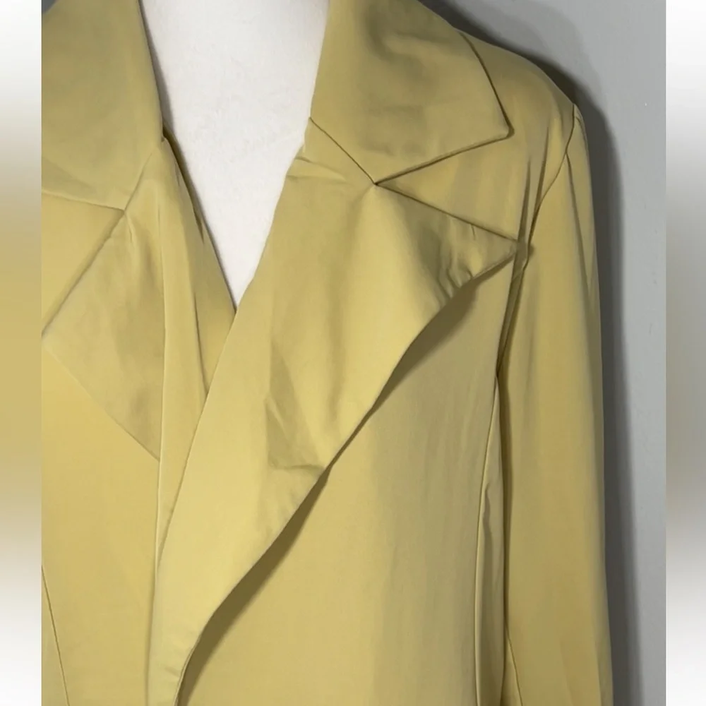 Women's Light Lime Green/Yellow Cream Jacket Size XL - Picture 3 of 9